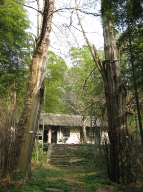 南宋時代の宰相史彌遠の墓